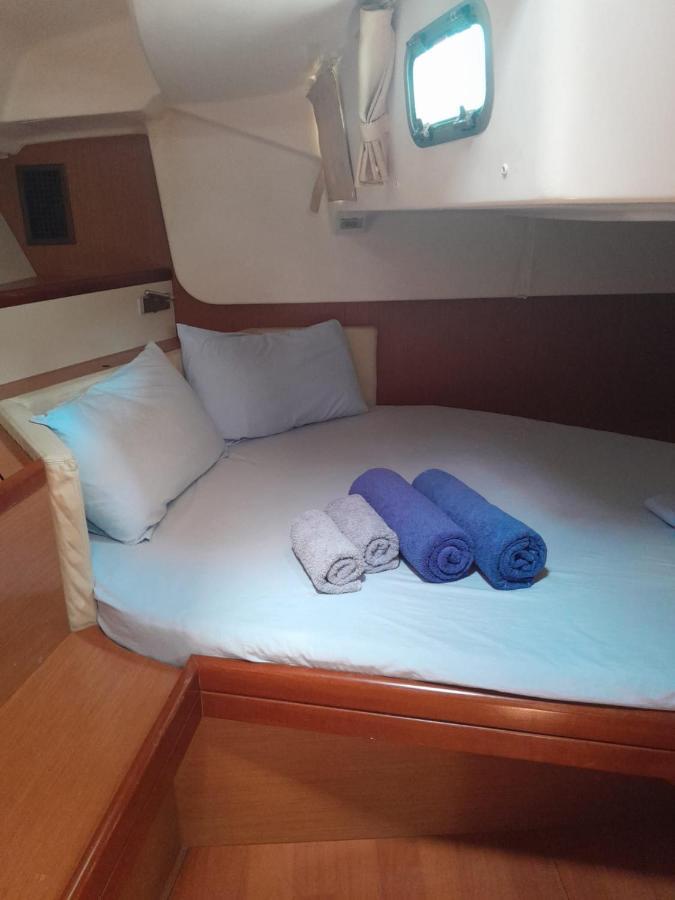 Private Room On Sailing Yacht 'Victoire' Marzamemi Εξωτερικό φωτογραφία